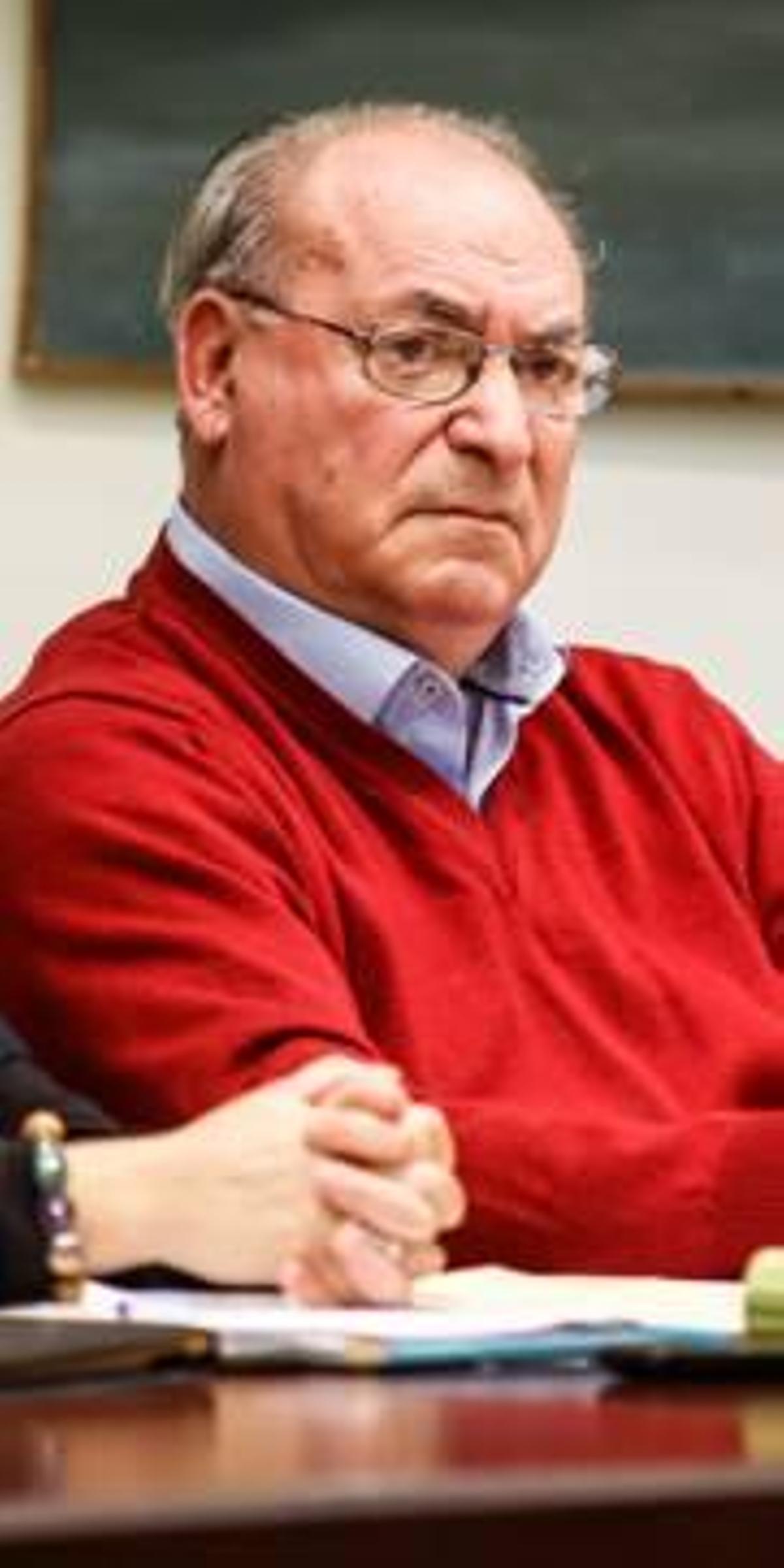 Carrasco admite su error y lo justifica por la reciente muerte de su hermana y su cuñado