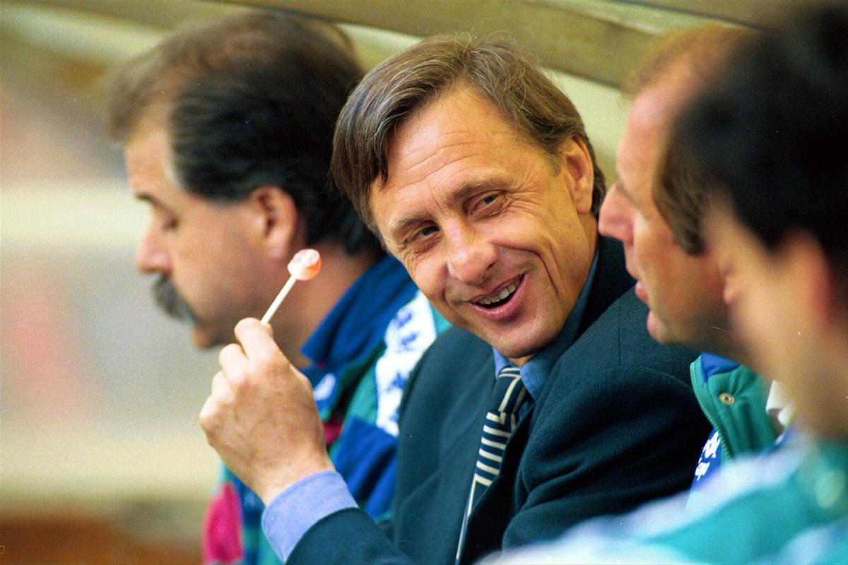 La imagen de Cruyff con el chupa chups se volvió icónica