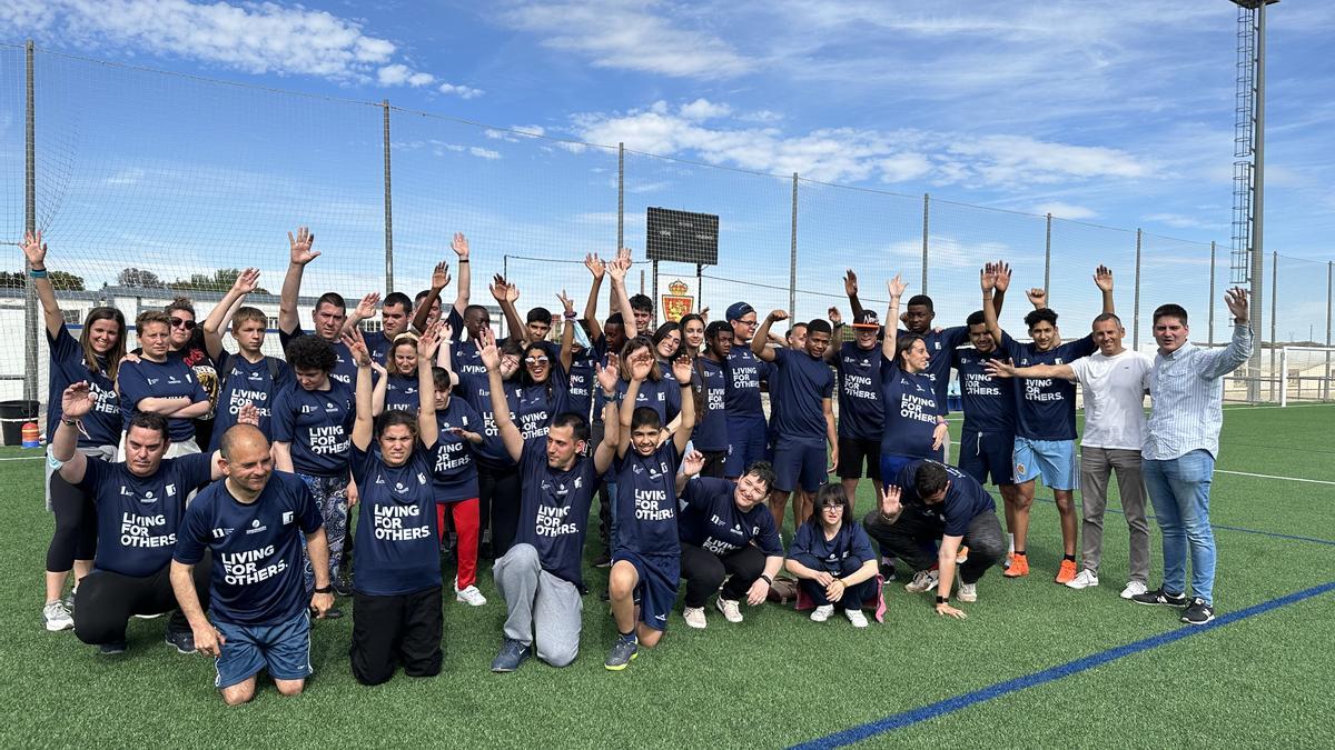 Entrenamiento de la escuela en la Ciudad Deportiva