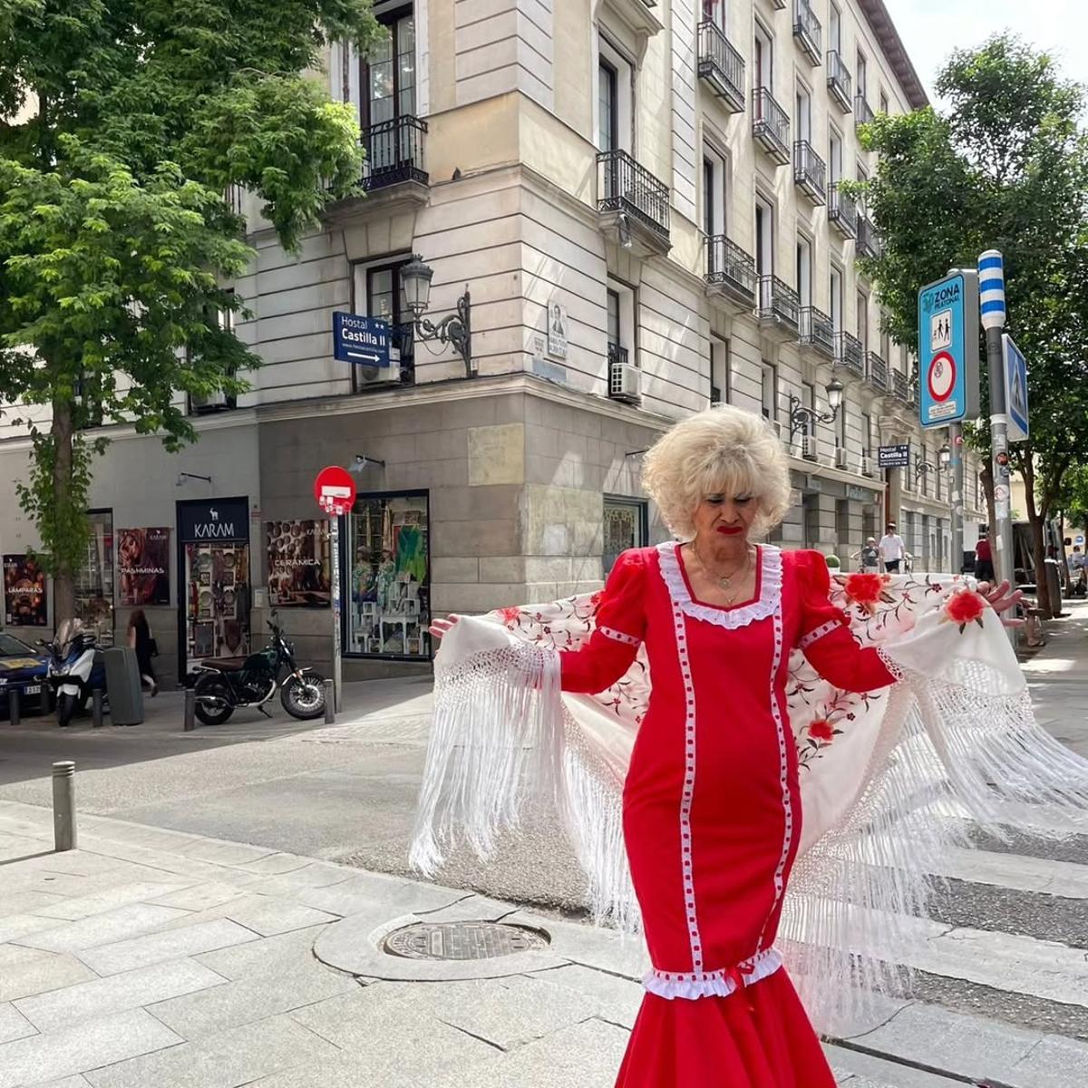 Traje de chulapa de D Pertiñez.