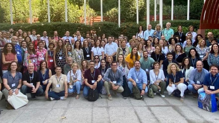 Los docentes de los centros participantes en la sede del Parlamento Europeo en Madrid. | L.O.