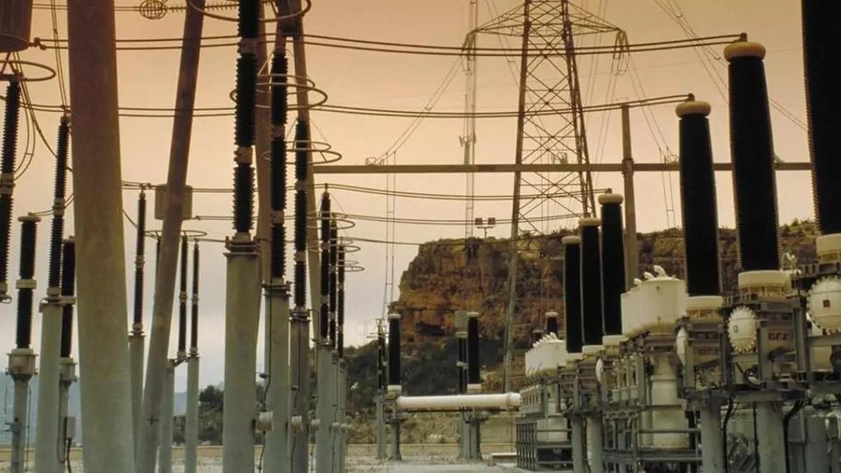 Subestación y tendido eléctrico, en una imagen de archivo.