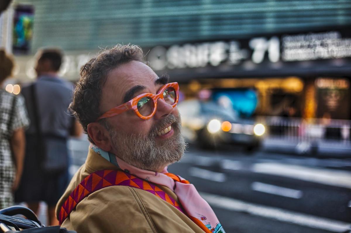 El escritor y periodista Bob Pop.