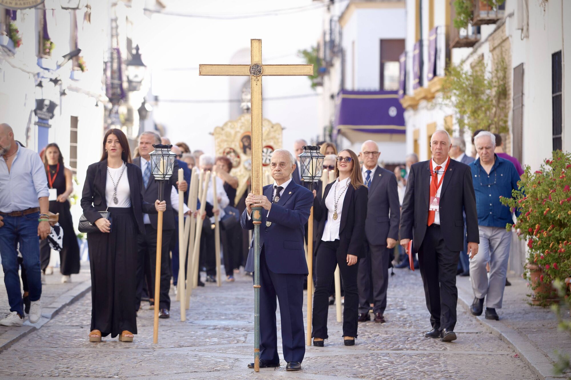 Bulla en las calles la tarde del Magno Vía Crucis