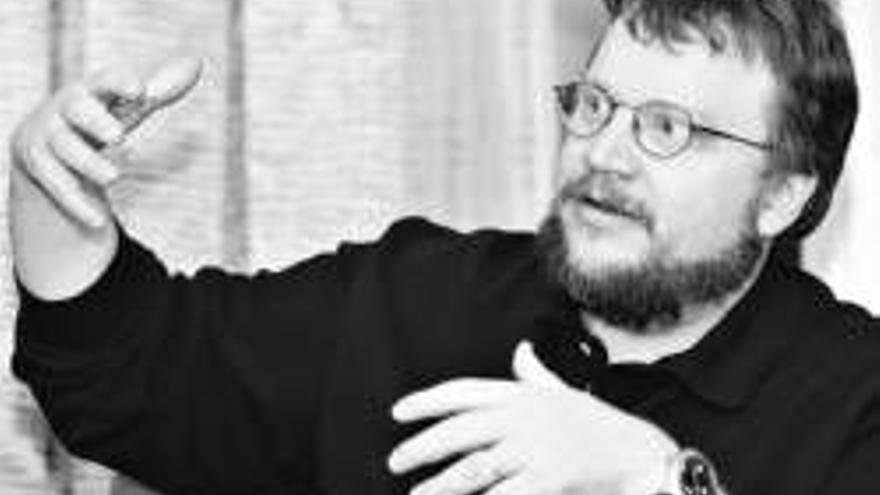 Guillermo del Toro dirigirá los dos filmes de ´El hobbit´