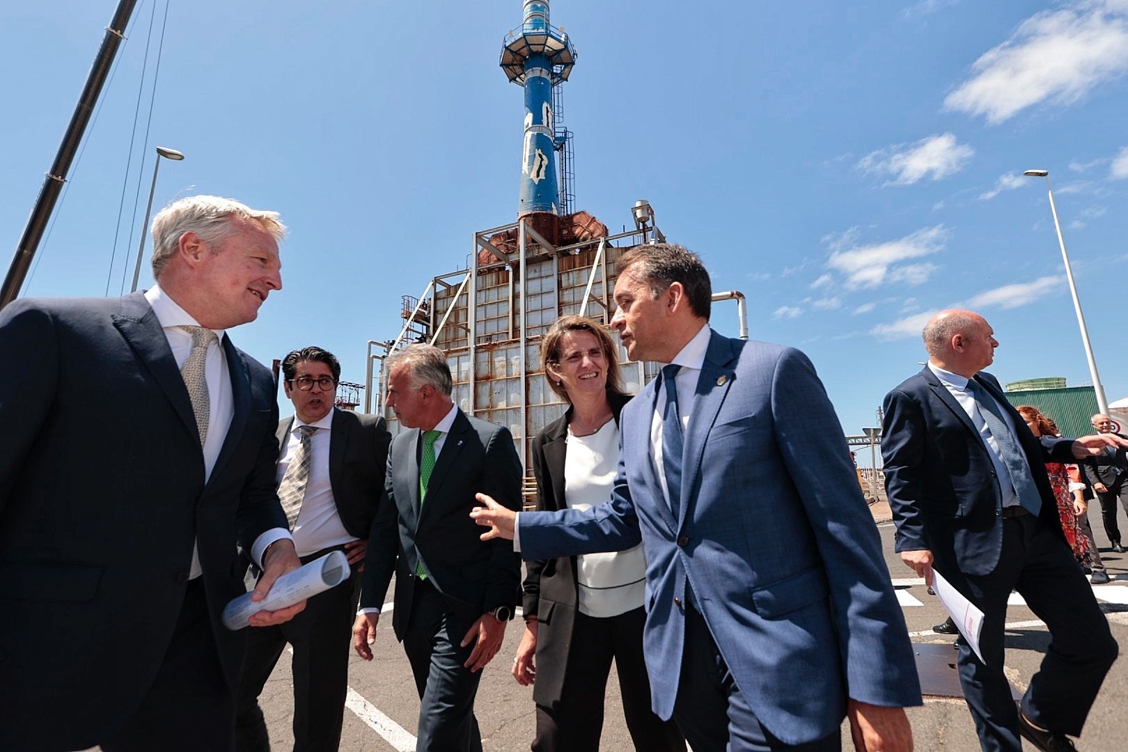 Inicio de la desinstalación de la Refinería Tenerife