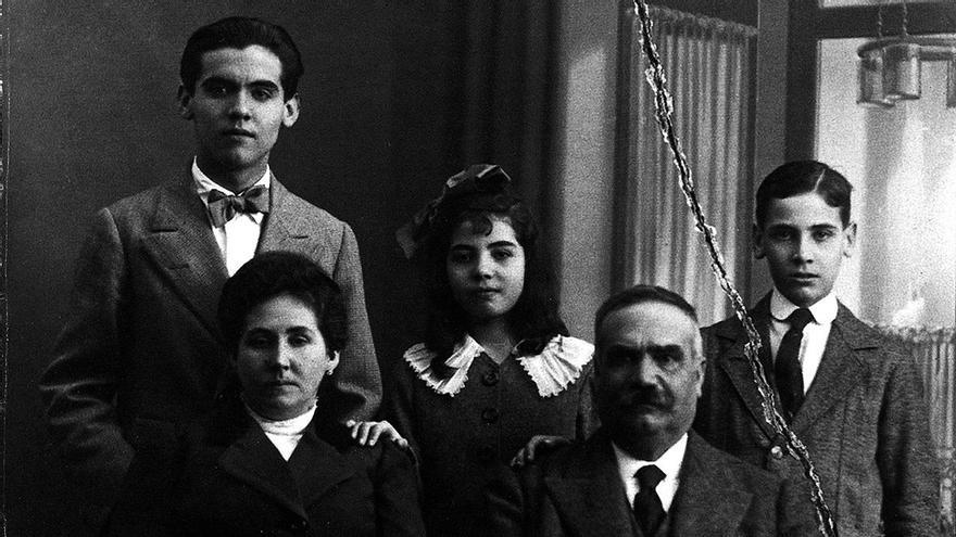 El Lorca más íntimo y cotidiano en las cartas a su familia