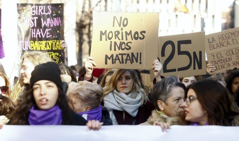 Manifestación contra la violencia machista en Zaragoza