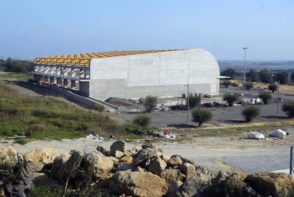 Obres de construcció del nou pavelló de Torroella