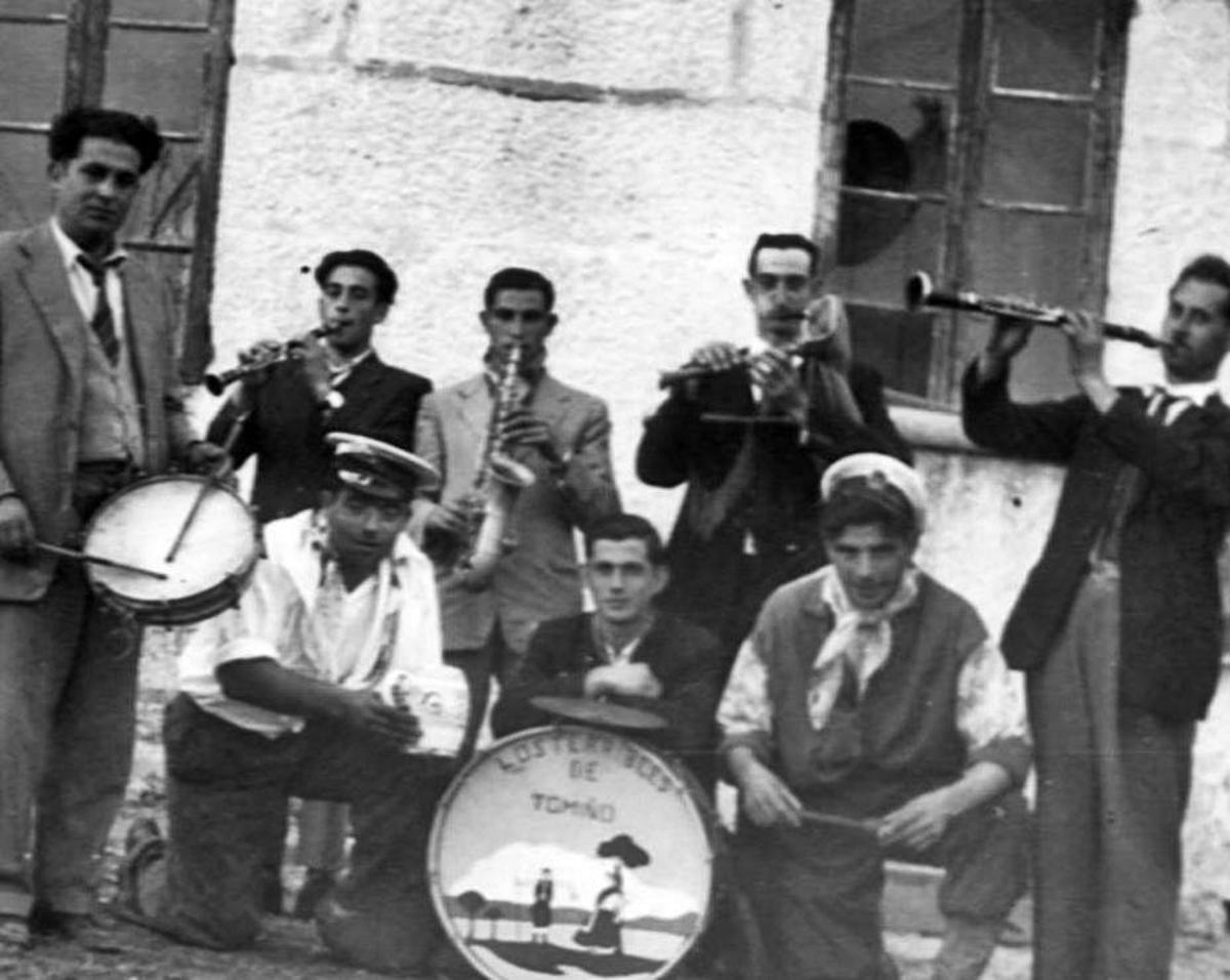 Xuventude de Gandón e Menduíña.Anos 70.  | // CESIÓN LUIS RIAL