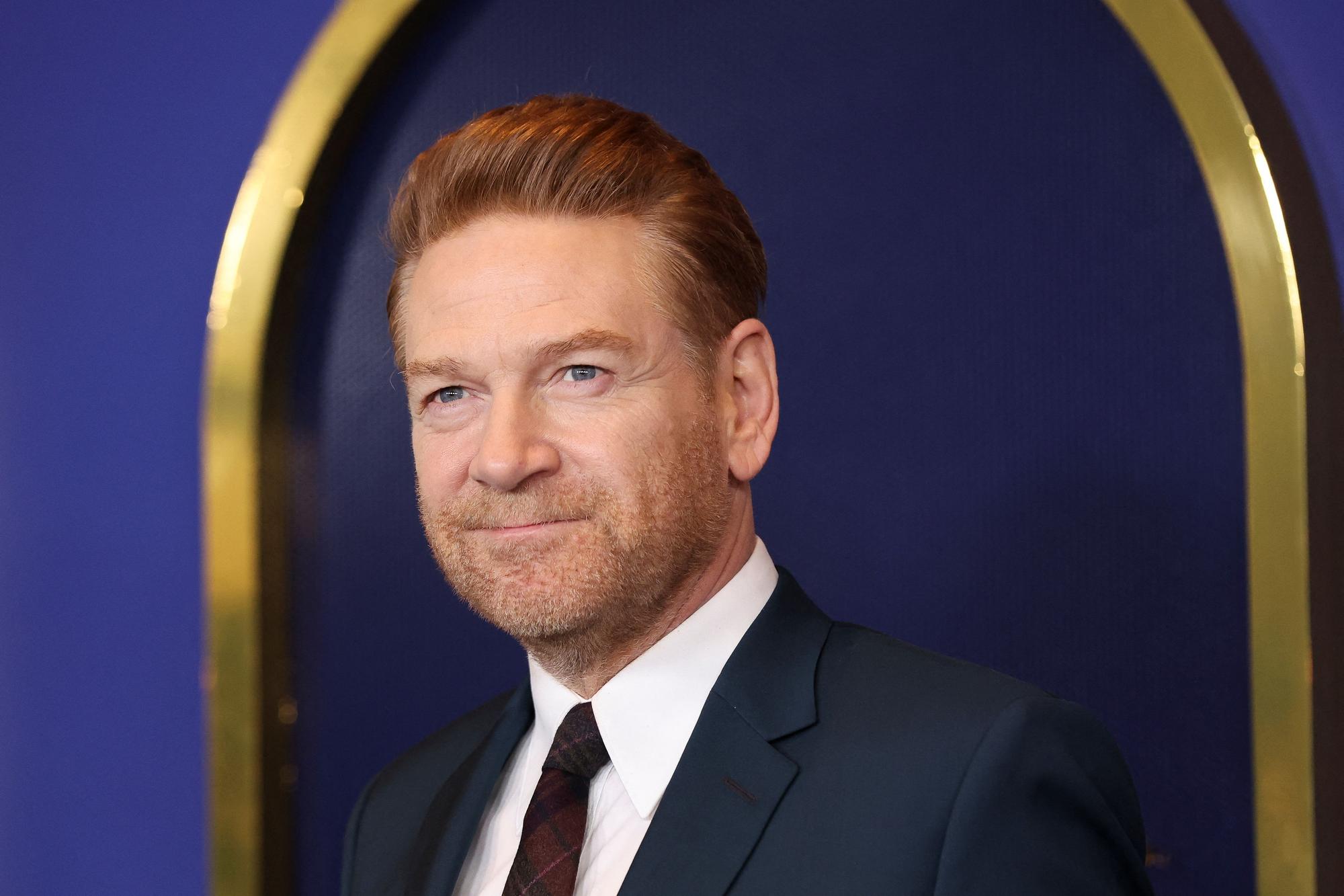 El director y guionista de 'Belfast', Kenneth Branagh, nominado en la categoría Mejor guion original a los Premios Óscar, durante el almuerzo para nominados organizado por la Academia.