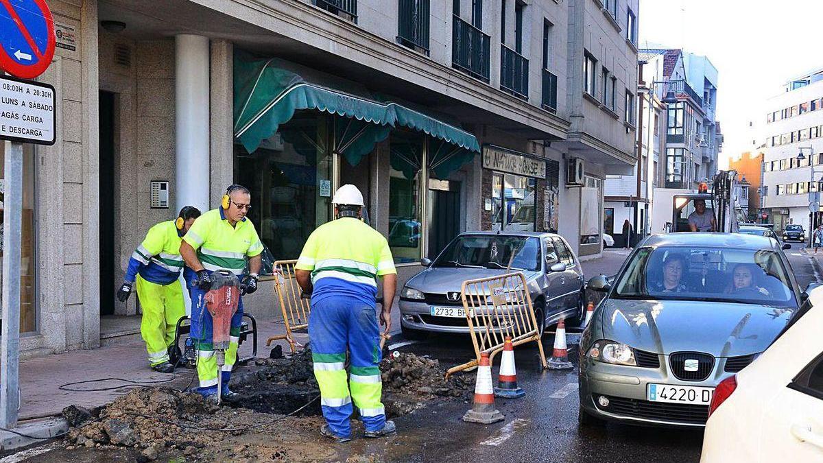 La oposición denuncia que no se realiza control sanitario sobre las fuentes públicas.