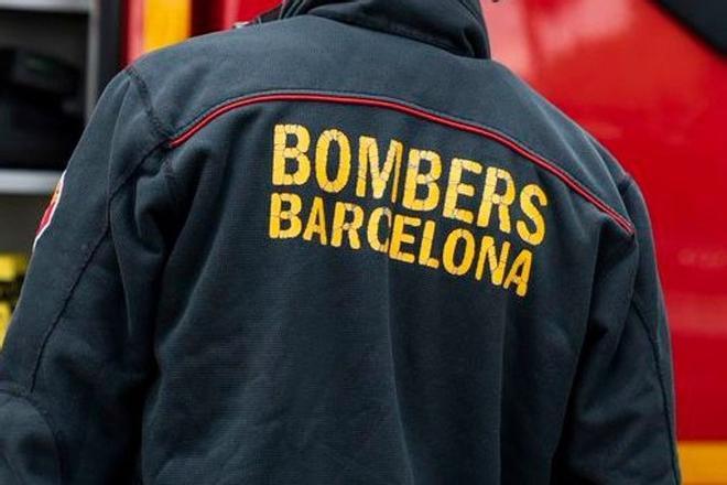 Muere un anciano al incendiarse su piso en la Gran Via de Barcelona