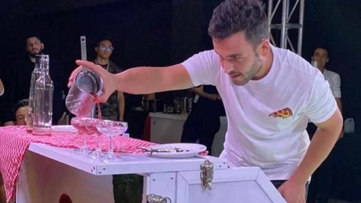 Juanjo Montes durante el campeonato de coctelería.