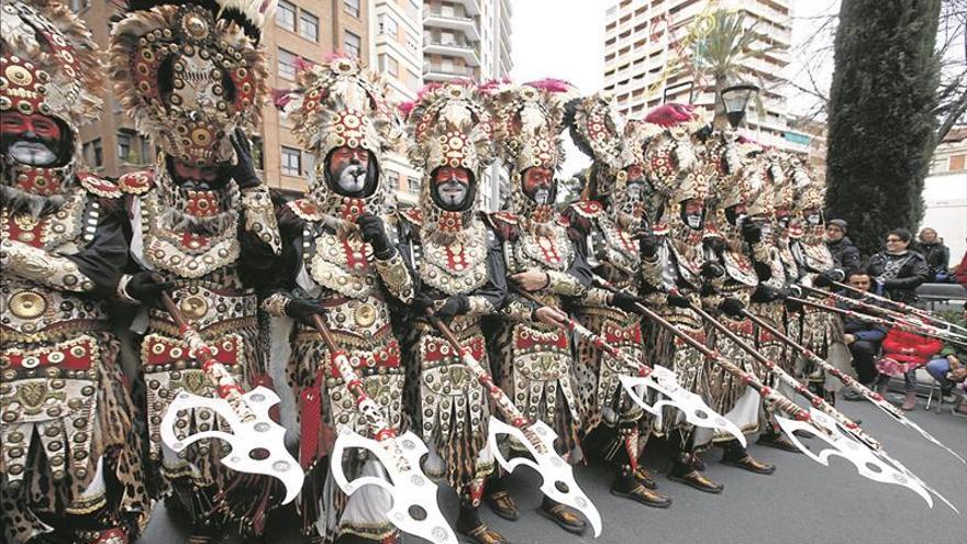 La fantasía y color de las marchas moras llegan mañana al Auditori