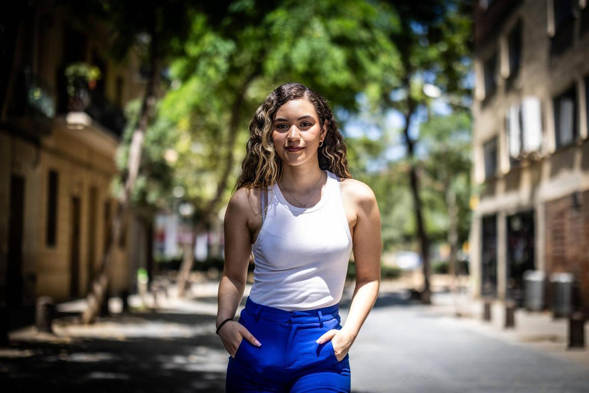Victoria Flores, venezolana de 19 años, estudia Psicología.