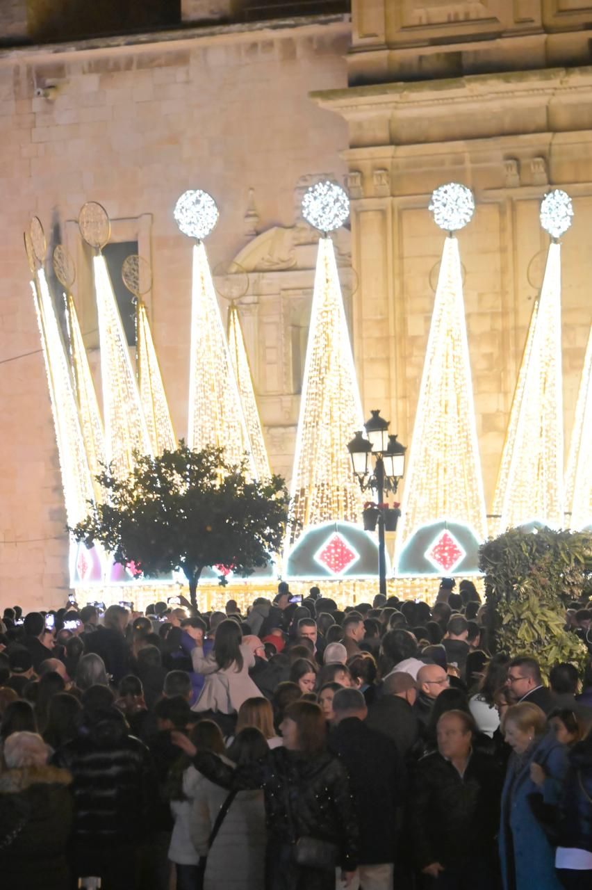 Elche se ilumina por Navidad