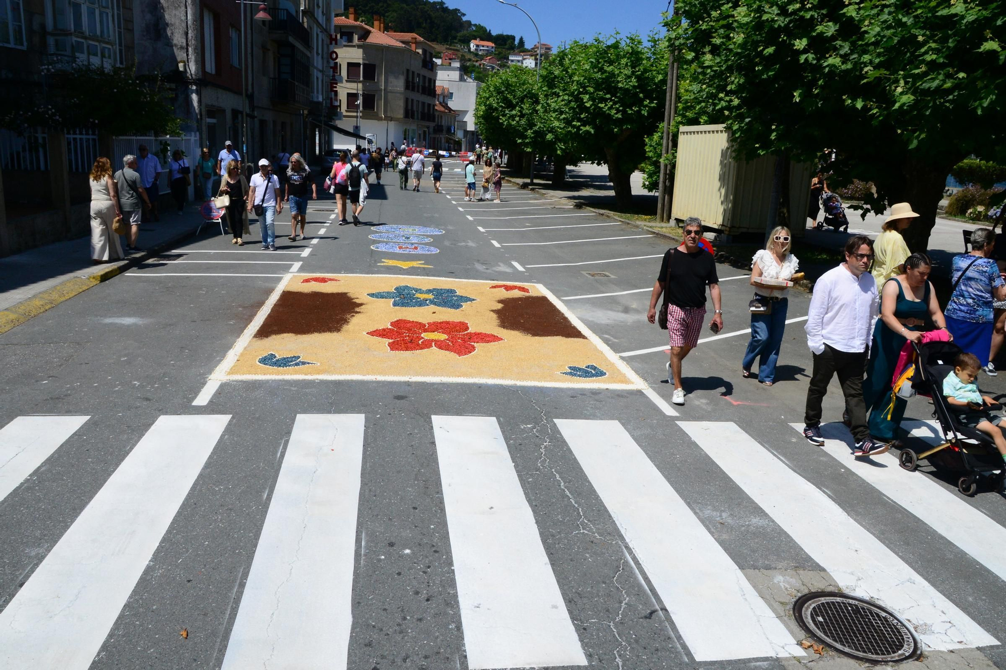 La fiesta de las alfombras florales del Corpus en Bueu (III)
