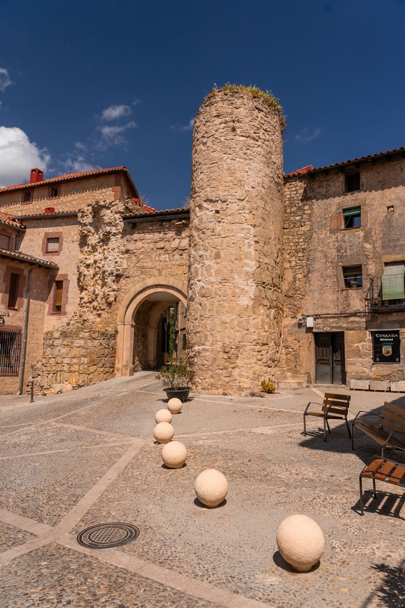 Poner un pie en Sigüenza es hacer un viaje al pasado.