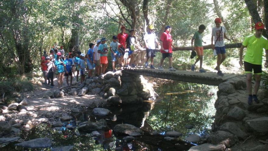 Campamento infantil en el Lago de Sanabria. Imagen de archivo.