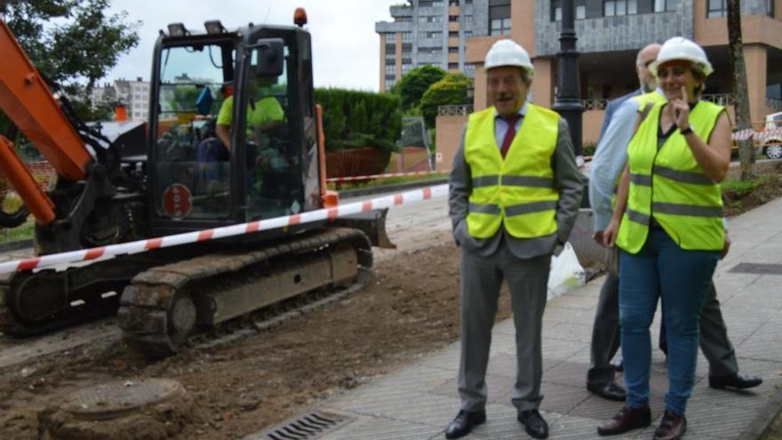 El Alcalde de Oviedo dice que obra del bulevar de la Ronda Sur estará lista en un mes