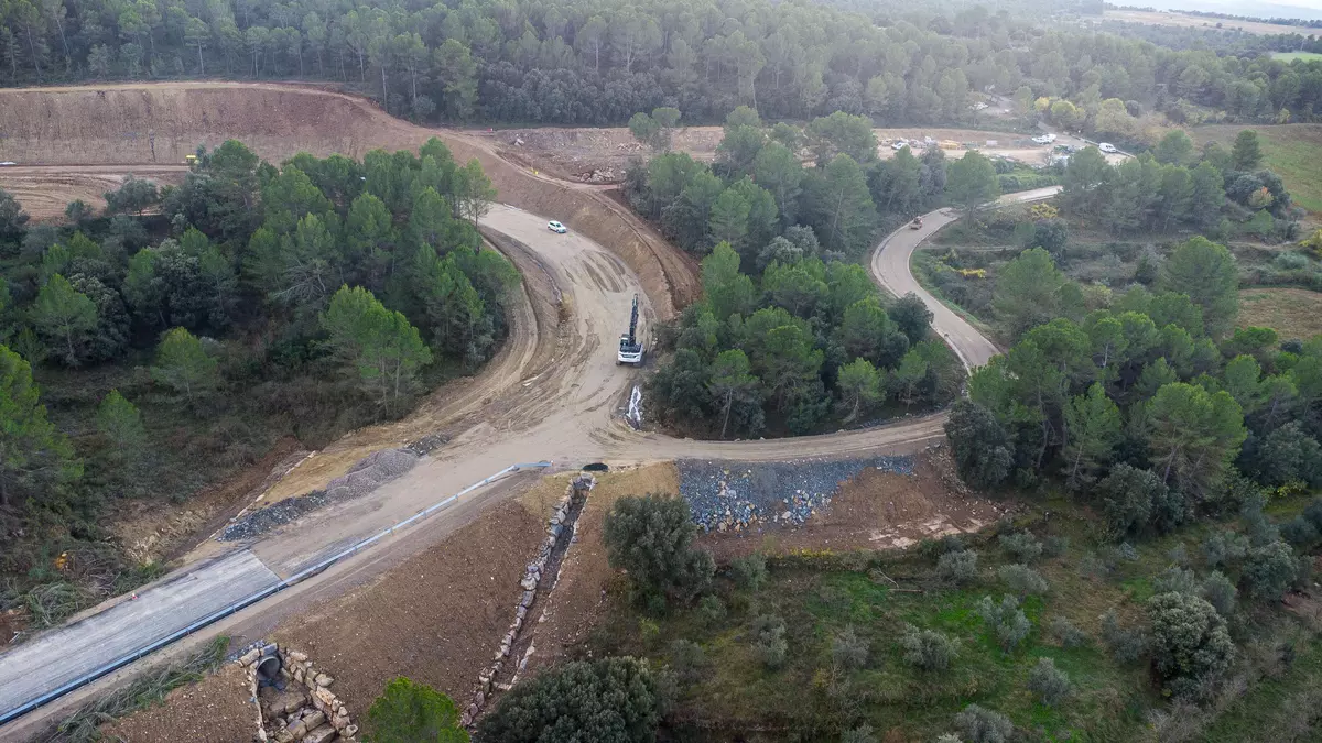 Comença l’asfaltatge de la carretera d’Artés a Calders per obrir-la al trànsit l’11 de novembre