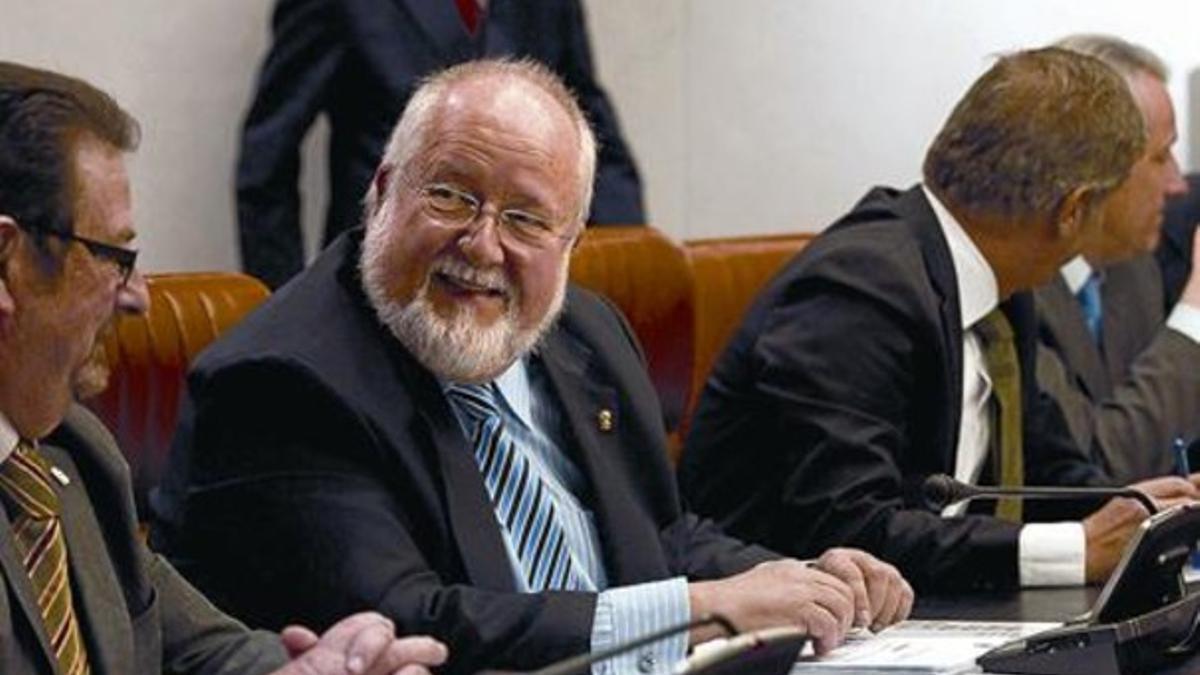 El presidente de la Diputción de Barcelona, Salvador Esteve, en el pleno de la institución del pasado jueves.