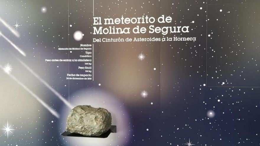 Sala de exposición del meteorito en el Mudem.