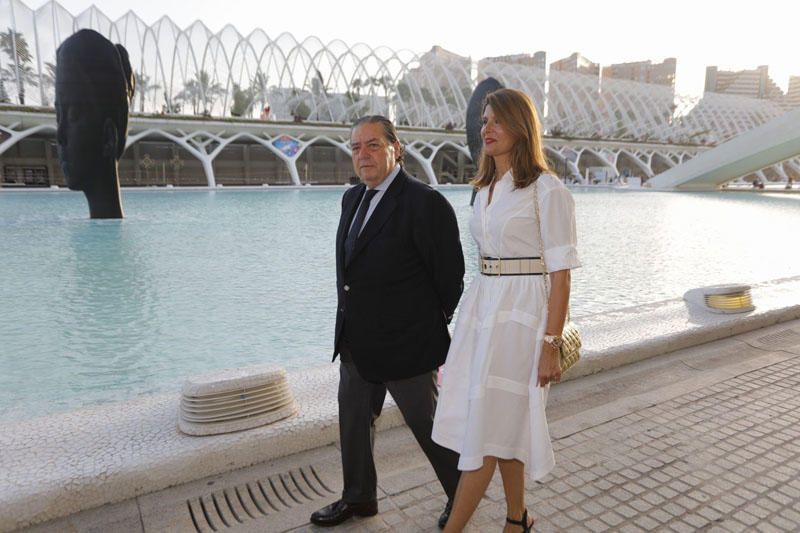 Hortensia Herrero y Jaume Plensa inauguran la exposición de esculturas del barcelonés en la Ciudad de las Artes