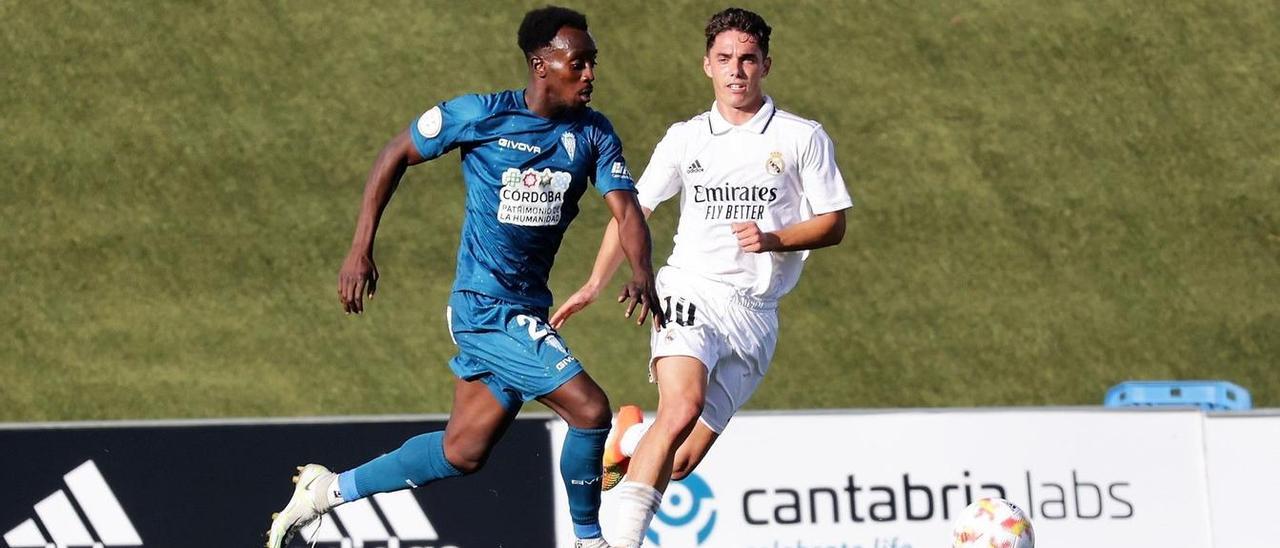 Diarra y Sergio Arribas, en el Castilla - Córdoba CF de la primera vuelta.