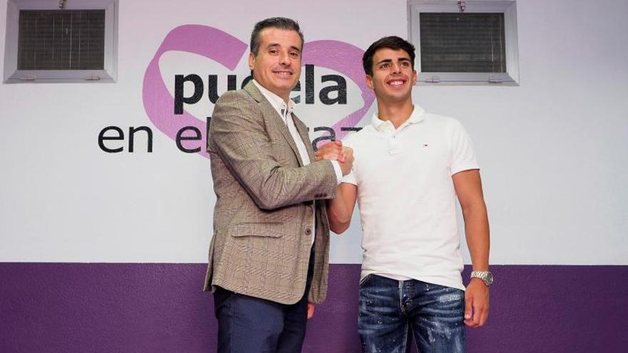 Miguel Ángel Gómez, con Álvaro Aguado, en Valladolid. | Efe