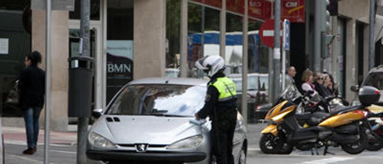 Cerdà frena el relevo de Enric Gómez y le confía seguir de jefe de la Policía Local