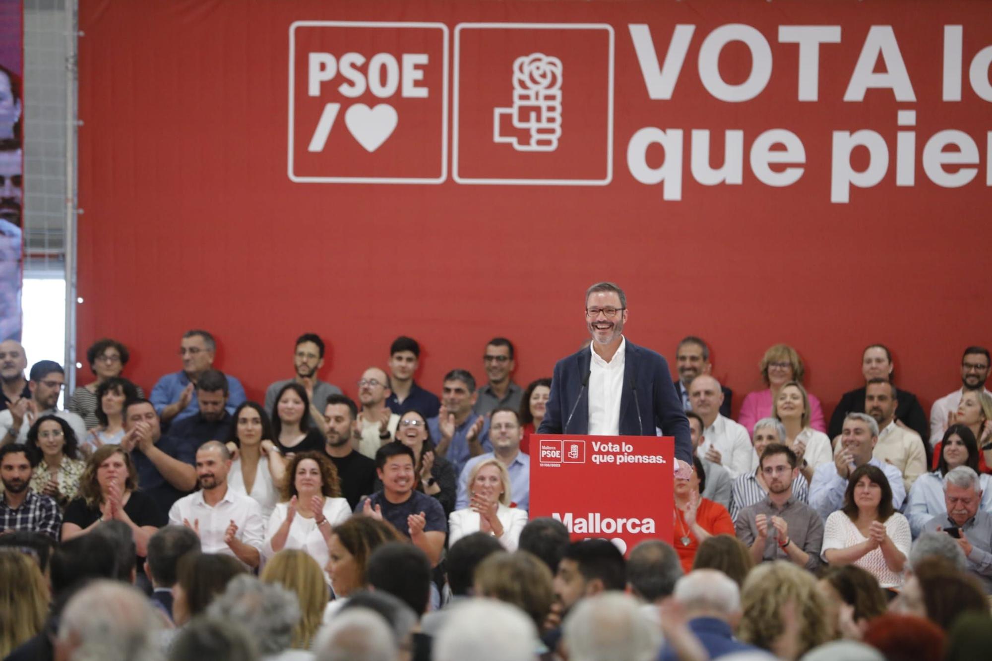 Pedro Sánchez participa en la campaña del PSIB-PSOE junto a Francina Armengol