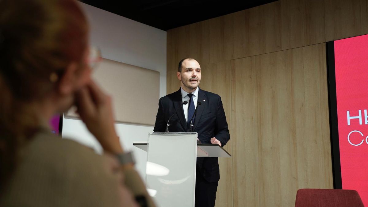 El conseller de Presidència, Albert Dalmau, en la presentación del informe DESI