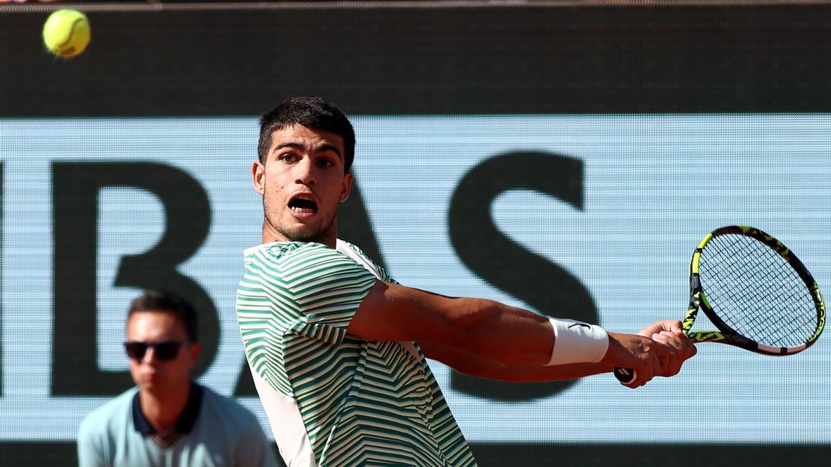 Carlos Alcaraz, durante un partido en Roland Garros.