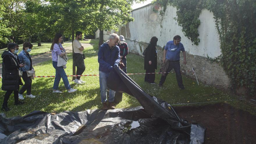 EN IMÁGENES: Así fue la primera visita guiada por los jardines de La Rodriga en Oviedo