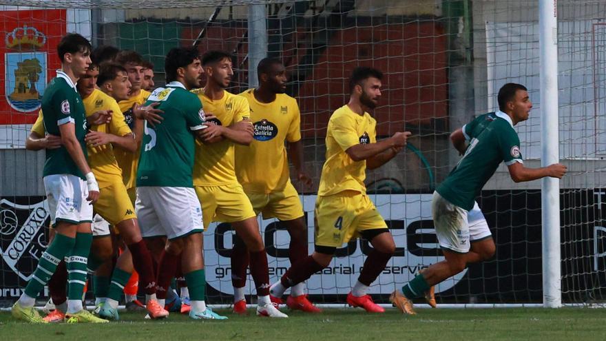 Amistoso entre Coruxo y Pontevedra disputado el pasado miércoles.