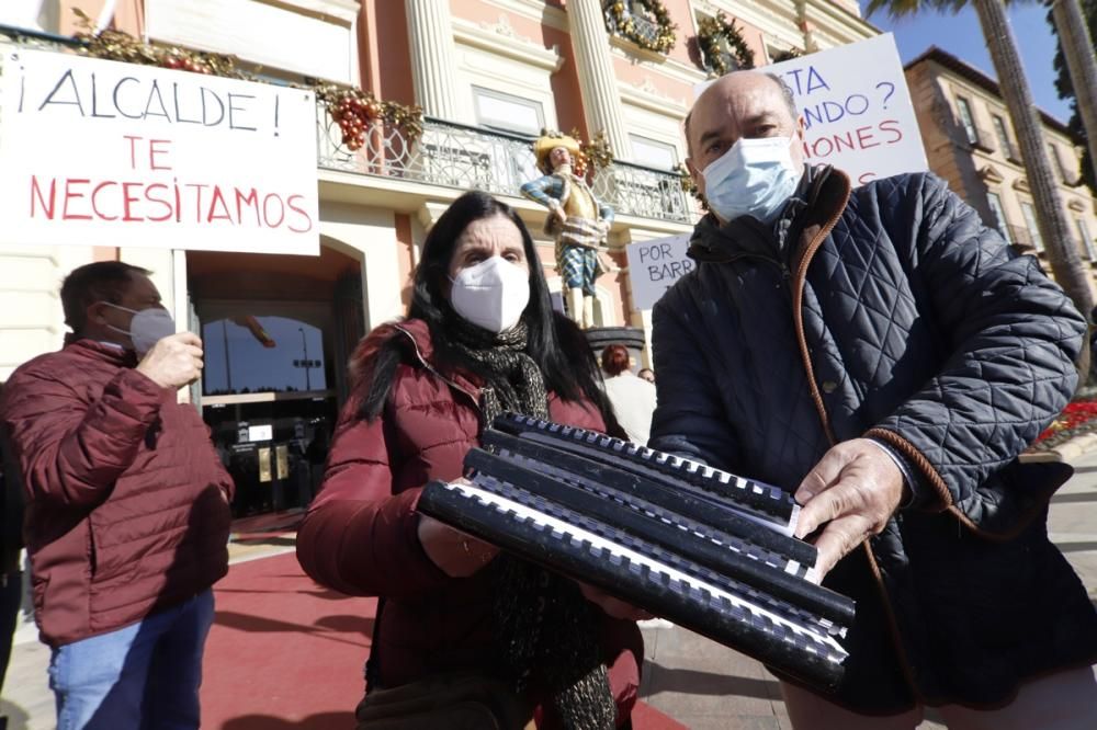 Vecinos de La Paz lanzan un SOS a Ballesta para que agilice el plan de Rejas