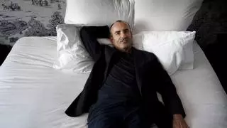 Rafael Santandreu: "La costumbre de dormir ocho horas del tirón no es natural"