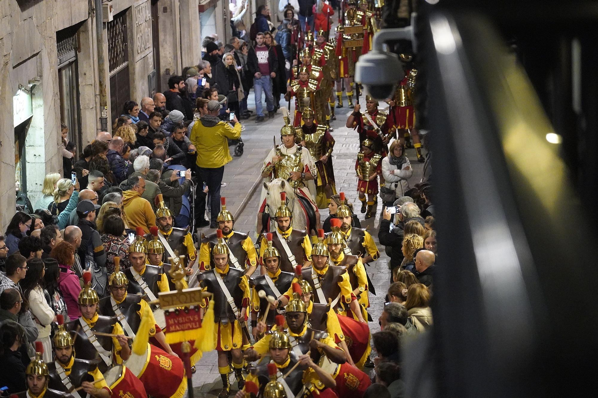 Els Manaies de Girona entreguen el Penó a Joan Alenyà