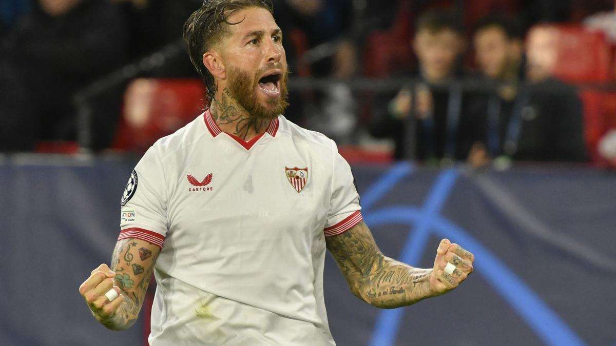 Sergio Ramos celebra uno de los goles con el Sevilla