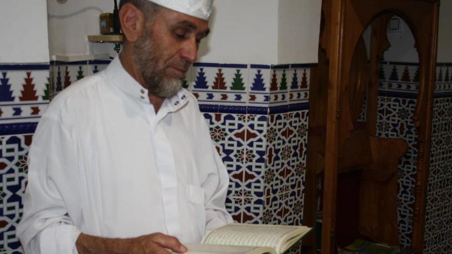 Abdelgani El Hair , imam de la mesquita del carrer de la Sèquia de Manresa.