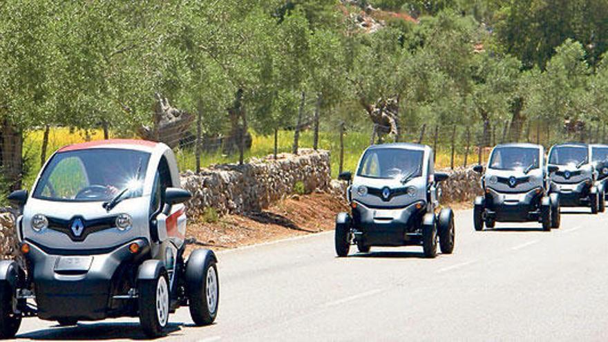 El Ayuntamiento aspira a que escenas como ésta, con coches eléctricos, sean comunes en Calvià.