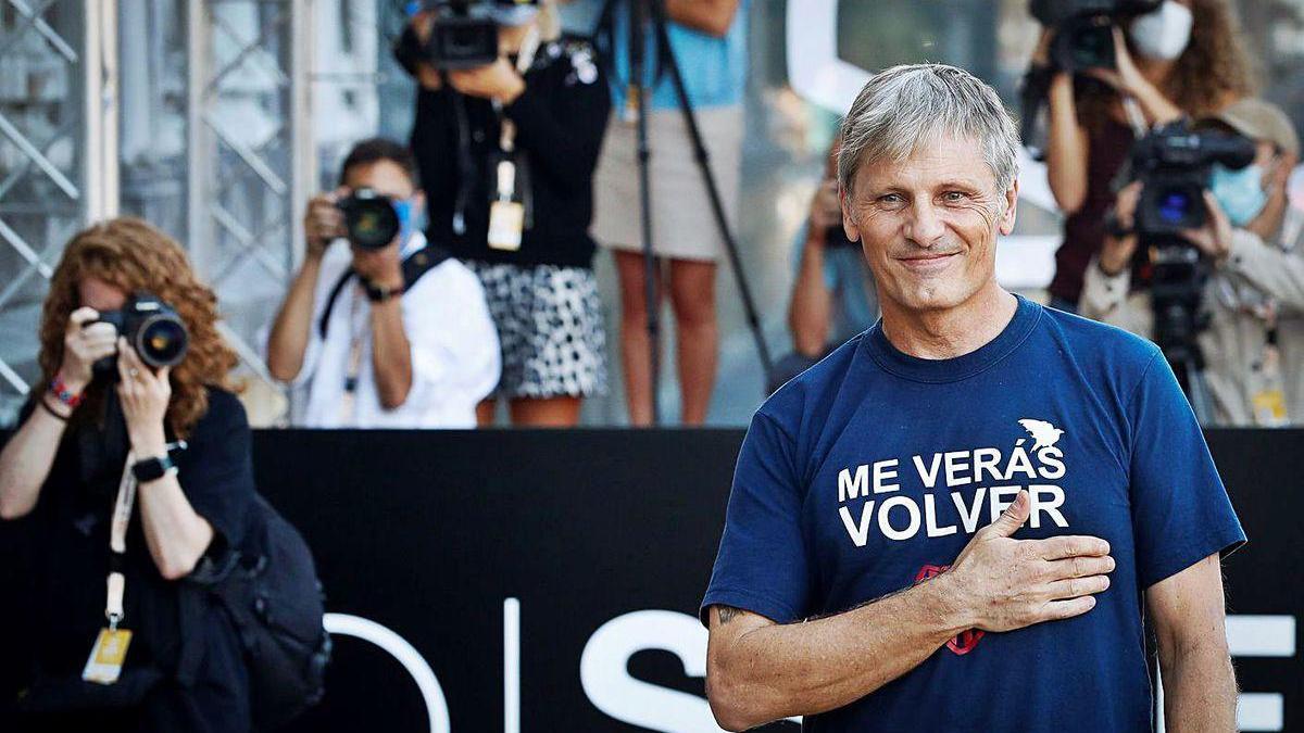 Viggo Mortensen llega para recoger el premio Donostia