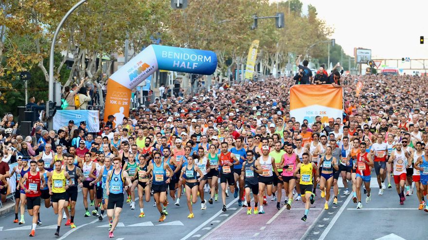 Más de 6.500 corredores dan brillo a la Benidorm Half 2024