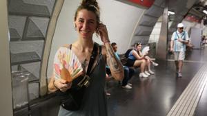 Calor «insuportable» també al metro: «¿Què volen, que ens desmaiem?»