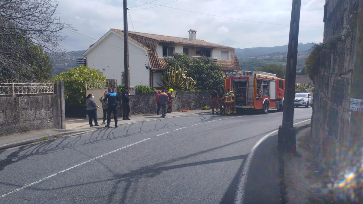 El incendio de declaró en una vivienda de Beade.