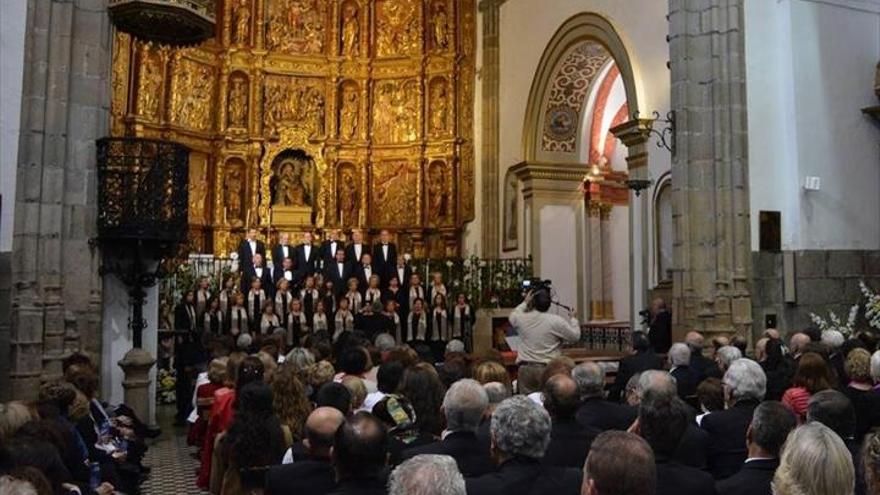 La coral actuará el domingo en la catedral de Murcia