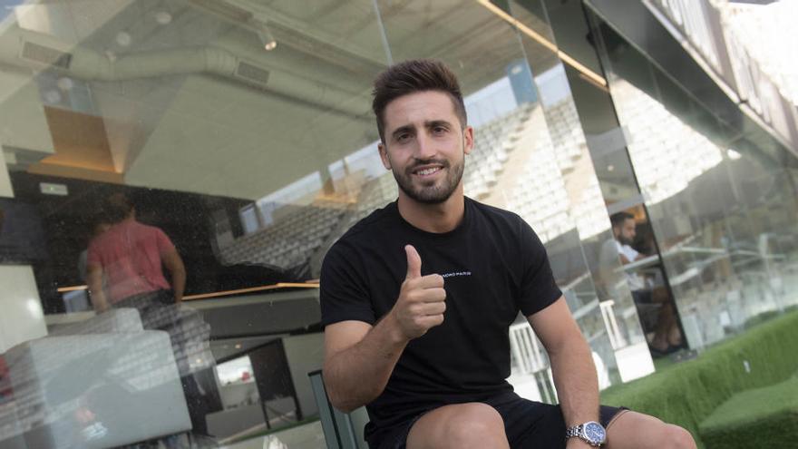 Nacho Gil, en su presentación como jugador del FC Cartagena