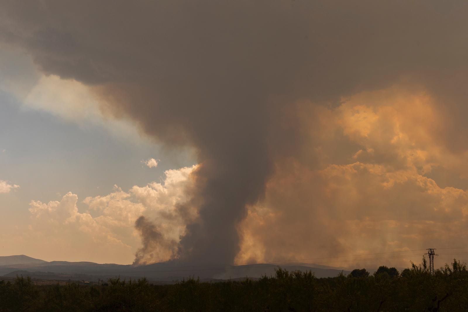 El incendio de Bejís, en imágenes